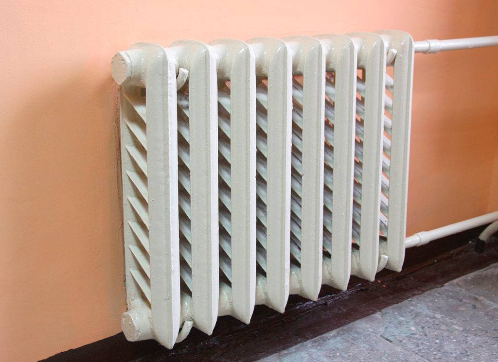 Чугунные радиаторы отопления — преимущества и недостатки