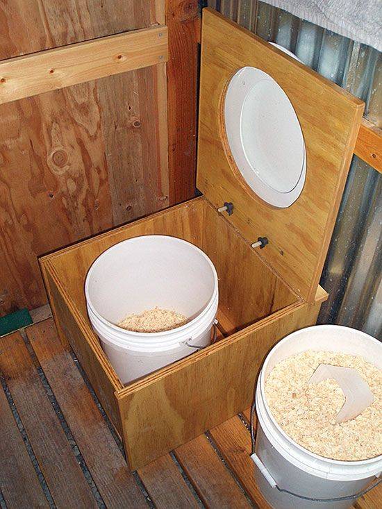 Биотуалет для дачи: особенности постройки, торф для уличных туалетов