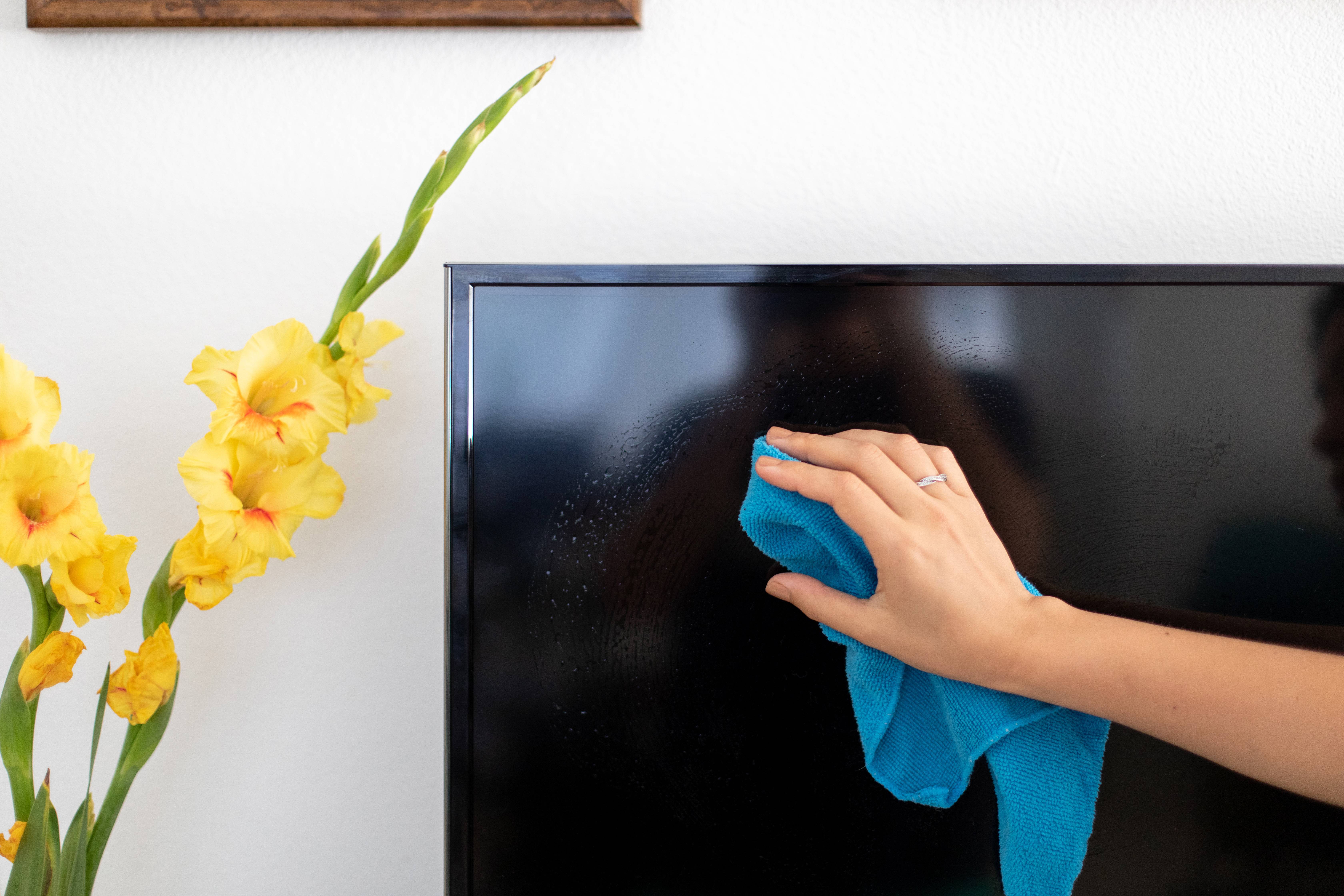 Как очистить экран плазменного телевизора: 9 шагов