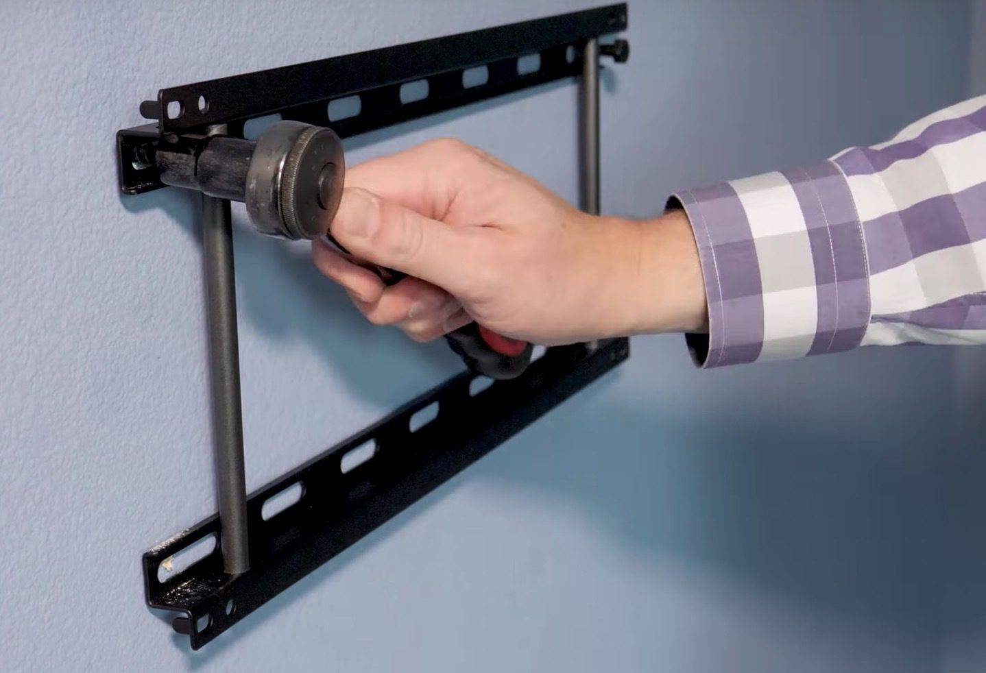 Как повесить телевизор на стену: инструкция с рекомендациями