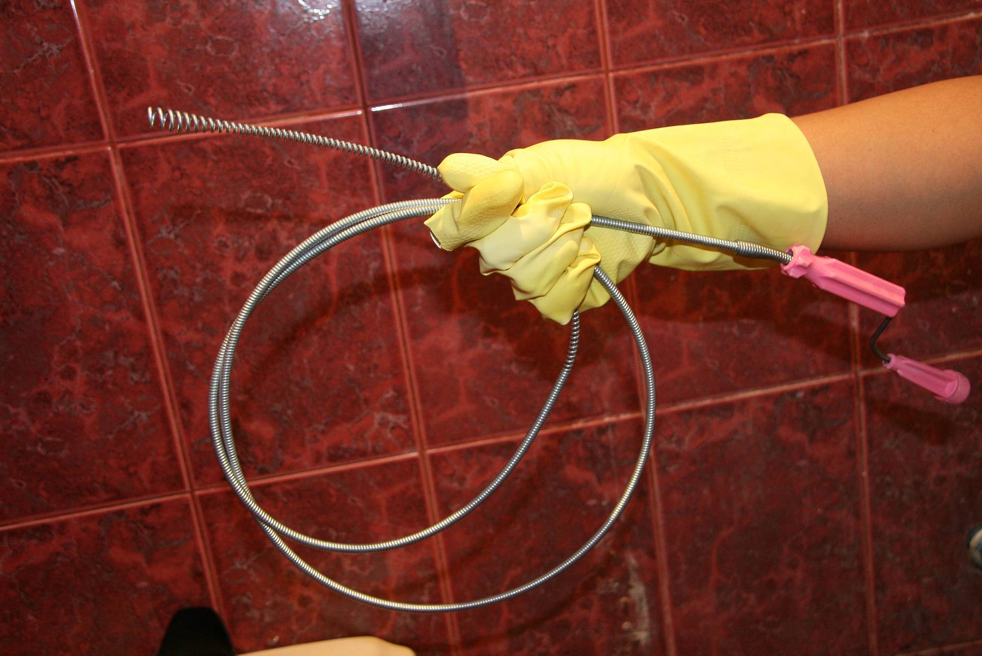 Топ-20 способов устранить засор в трубе в домашних условиях | лучшие способы прочистки труб
