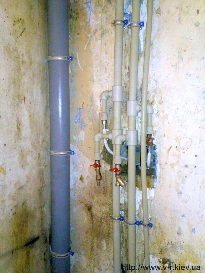 Самостоятельная замена стояков водоснабжения в квартире: полная инструкция
