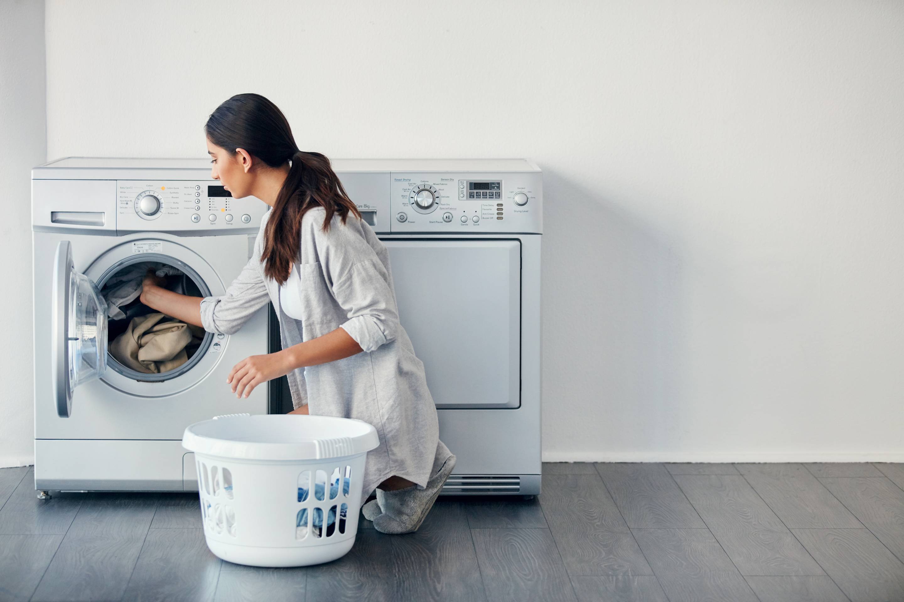 Как избавиться от запаха в стиральной машине-автомат в домашних условиях быстро