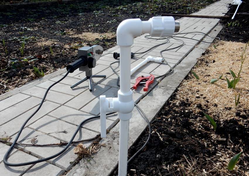Трубы для полива на даче. типы поливочных водопроводов. системы капельного орошения