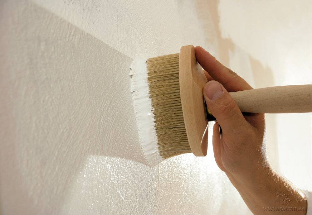 Как покрасить темные стены в светлый цвет - строительство и ремонт