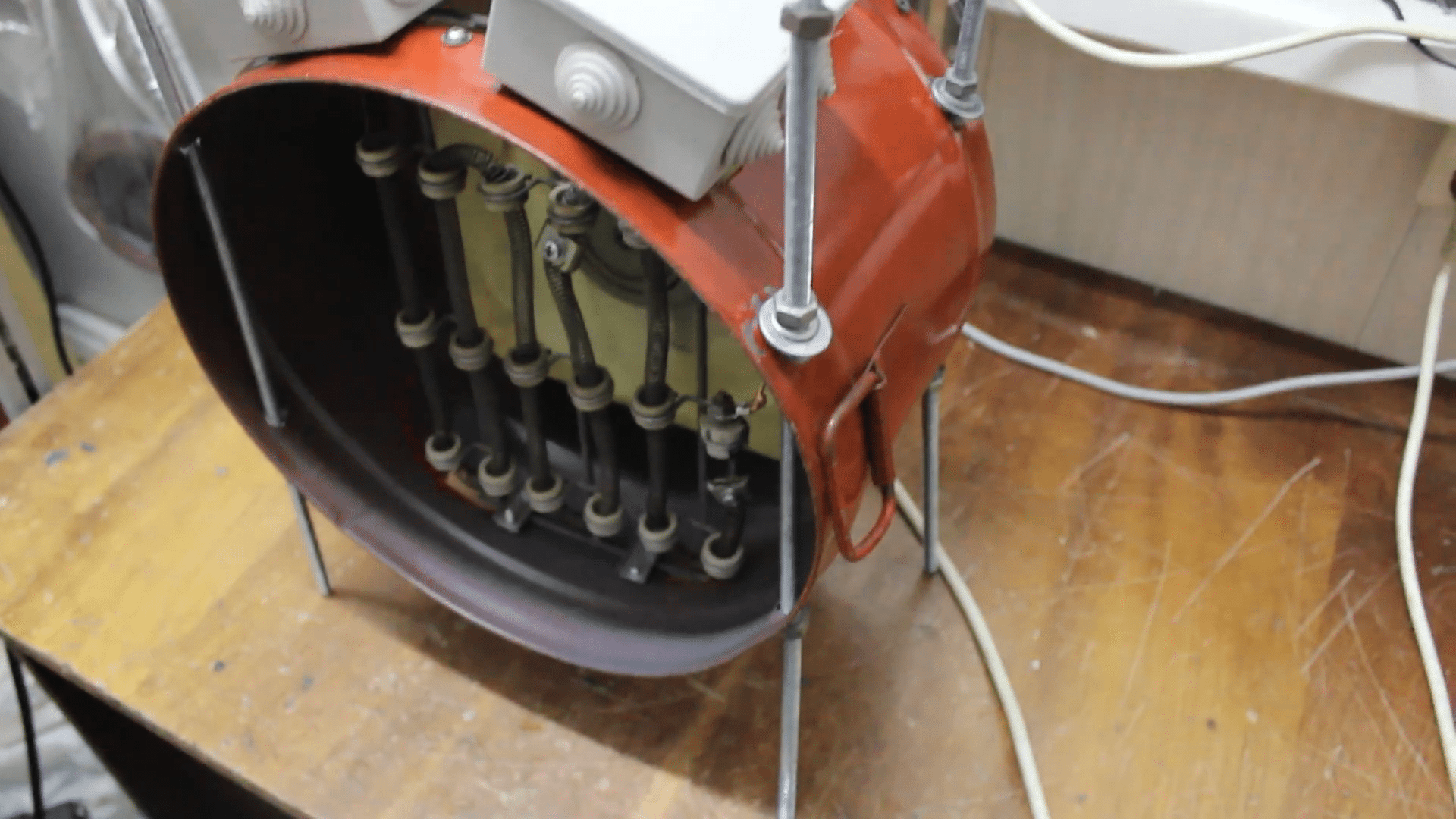Как сделать хорошо работающий электрический обогреватель своими руками