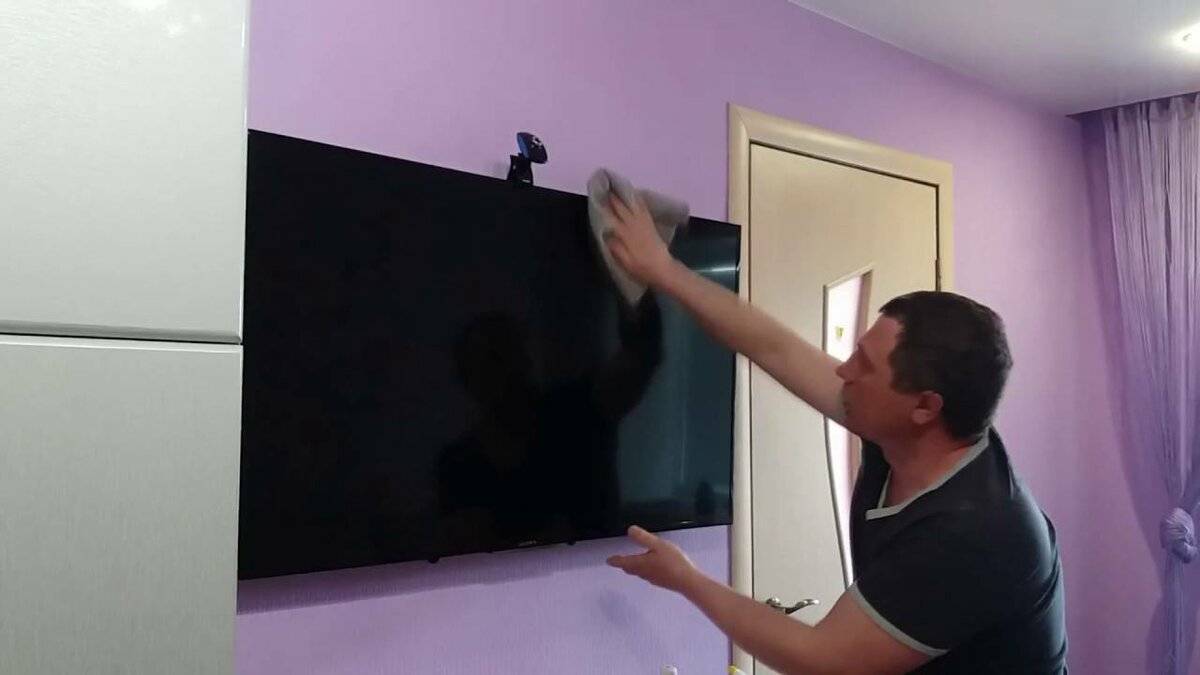 Как и чем протирать экран жк телевизора в домашних условиях?