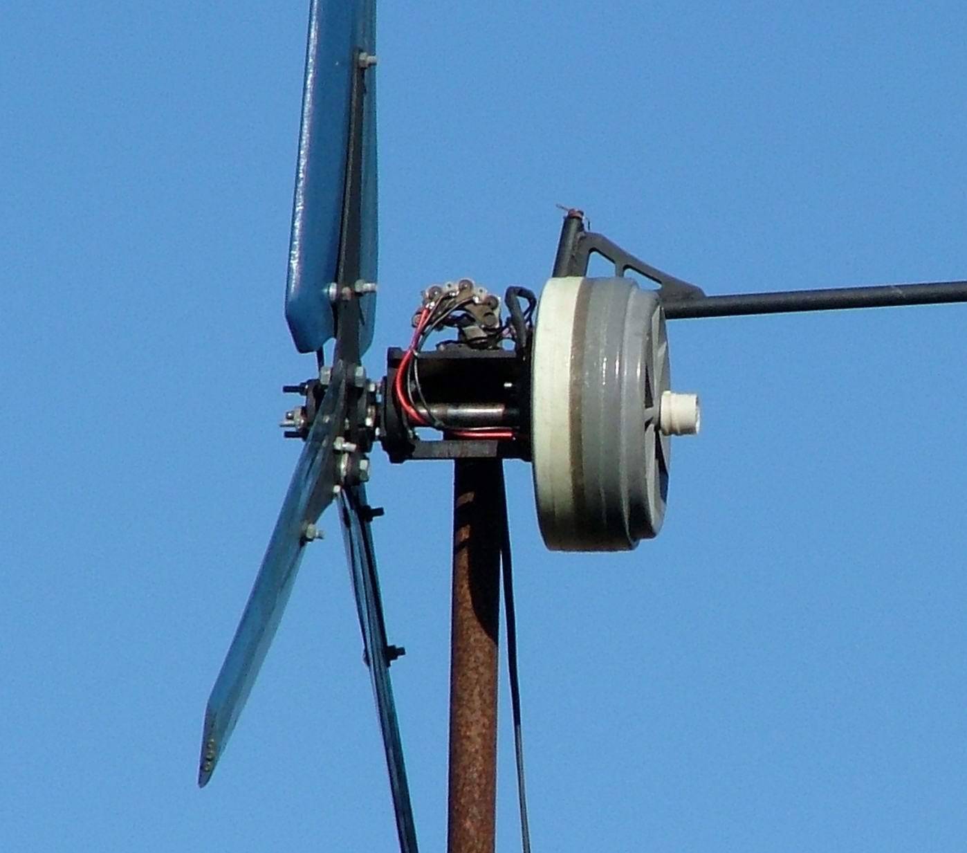 Ветрогенератор для частного дома своими руками из автомобильного генератора, фото, видео