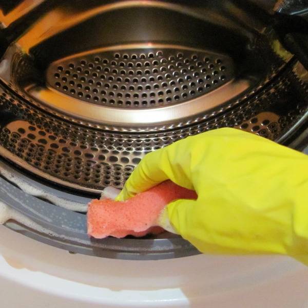 Как избавиться от запаха из стиральной машины-автомат