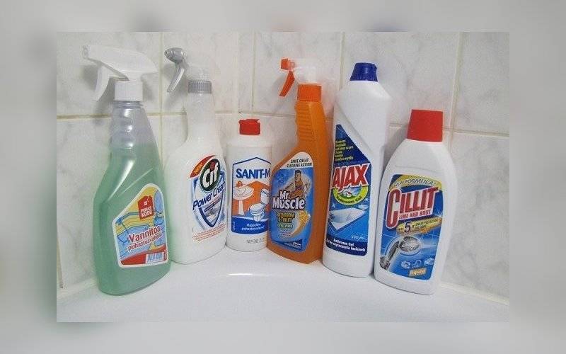 Как очистить чугунную ванну народными средствами и бытовой химией