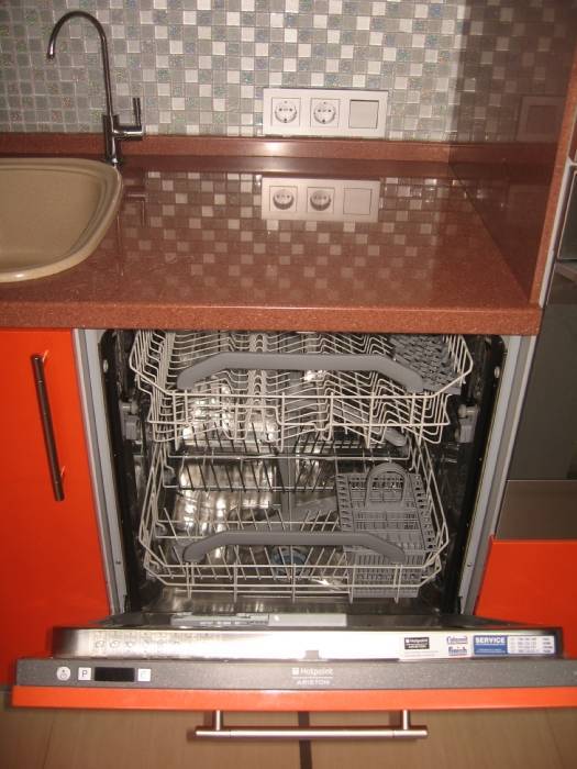 Как установить встраиваемую посудомоечную машину в готовую кухню