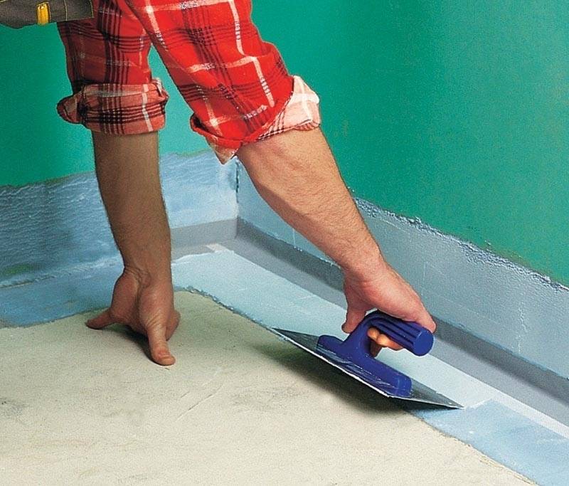 Гидроизоляция ванной комнаты под плитку: что лучше, примеры на видео