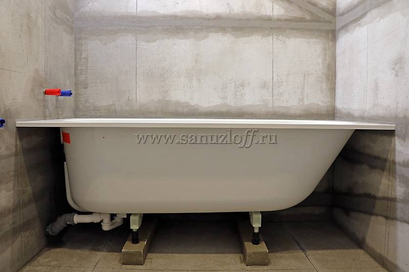 Квариловая ванна: ориентиры выбора до недостаткам и достоинствам