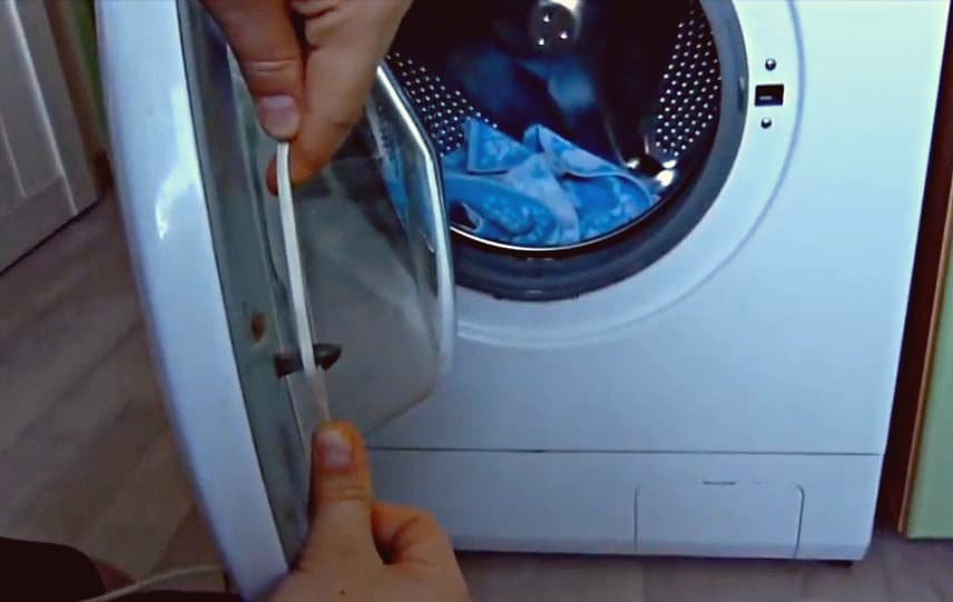 Как открыть заблокированную дверцу стиральной машины