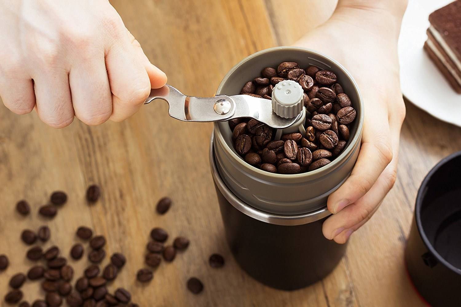 Топ-7 лучших ручных жерновых кофемолок: рейтинг механических кофемолок 2021 года