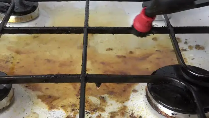 Как очистить решетку газовой плиты от нагара