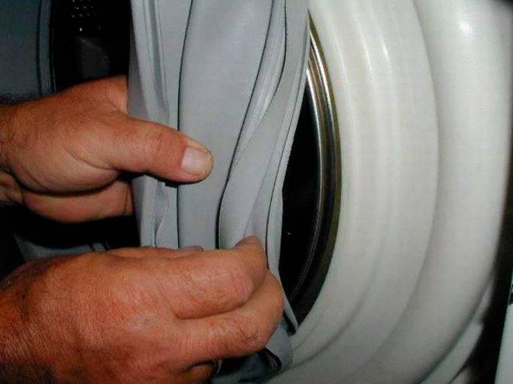 Замена уплотнительной резинки стиральной машины на барабане и ремонт своими руками