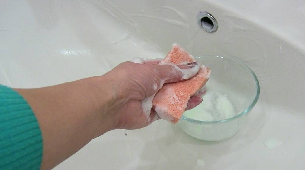Как отмыть ванну: 5 лучших способов от различных видов загрязнений, видео