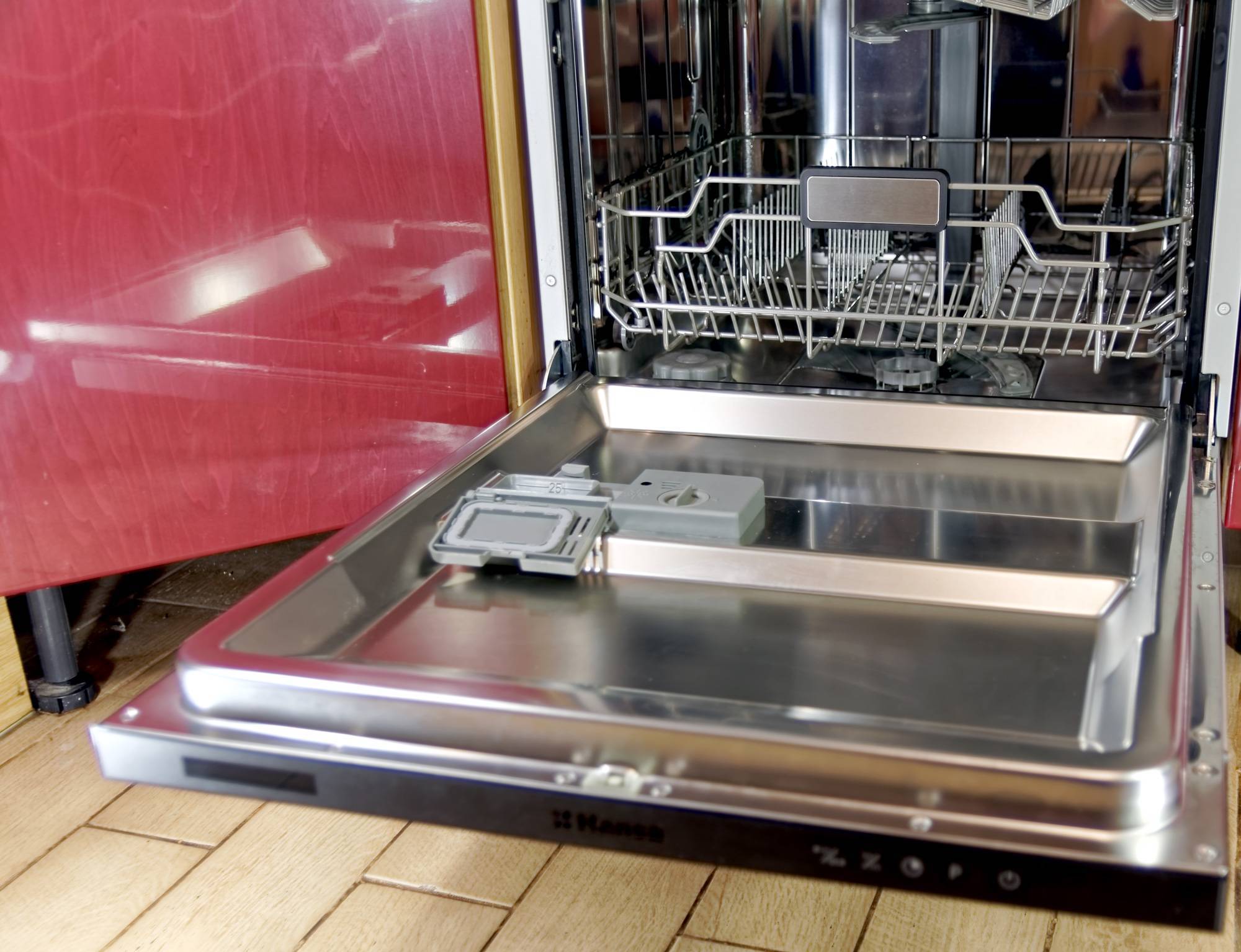 Первый запуск посудомоечной машины: как правильно провести первое включение техники. универсальная инструкция по эксплуатации посудомоечных машин bosch