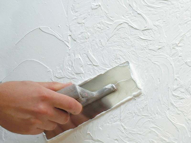Виды структурной краски для стен: преимущества и ремонт с использованием фактурной краски своими руками